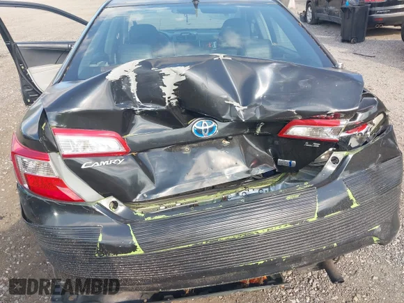 ✅ 2014 Toyota Camry LE • VIN: 4T1BD1FK1EU103161 • Lot: 43255656. Wystawiony na IAAI z przebiegiem 245 771 mil. Bezpłatny archiwum sprzedaży aukcyjnych z USA i szczegółowy raport historii pojazdu na DreamBid. Zdjęcie 6.