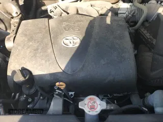 ✅ 2018 Toyota Highlander XLE • VIN: 5TDKZRFH6JS541553 • Lot: 82268925. Listed on Copart with 46,130 mi. Free auction sales archive from the USA and detailed vehicle history report at DreamBid. Image 16.