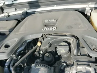 ✅ 2018 Jeep Wrangler Unlimited Rubicon • VIN: 1C4HJXFGXJW211346 • Lot: 42458700. Listed on IAAI with 62,048 mi. Free auction sales archive from the USA and detailed vehicle history report at DreamBid. Image 22.