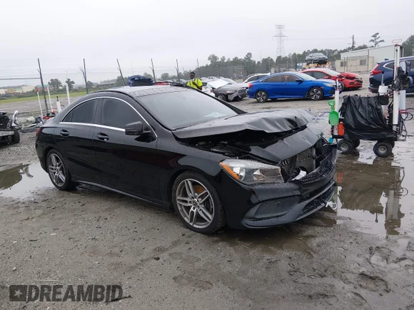 ✅ 2018 Mercedes-Benz CLA 250 • VIN: WDDSJ4EB6JN528806 • Lot: 45245581. Wystawiony na IAAI z przebiegiem 53 132 mil. Bezpłatny archiwum sprzedaży aukcyjnych z USA i szczegółowy raport historii pojazdu na DreamBid. Zdjęcie 1.
