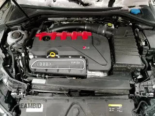 ✅ 2024 Audi RS 3 • VIN: WUAG4DGY0RA910988 • Lot: 85819284. Wystawiony na Copart z przebiegiem 6 825 mil. Bezpłatny archiwum sprzedaży aukcyjnych z USA i szczegółowy raport historii pojazdu na DreamBid. Zdjęcie 13.