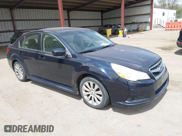 ✅ 2012 Subaru Legacy Limited • VIN: 4S3BMBK65C3017826 • Lot: 45090235. Wystawiony na IAAI z przebiegiem 127 124 mil. Bezpłatny archiwum sprzedaży aukcyjnych z USA i szczegółowy raport historii pojazdu na DreamBid. Zdjęcie 1.