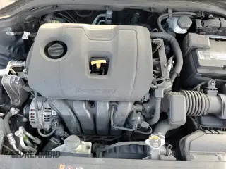 ✅ 2020 Hyundai Elantra SEL • VIN: 5NPD84LF3LH622147 • Lot: 82082415. Listed on Copart with 136,213 mi. Free auction sales archive from the USA and detailed vehicle history report at DreamBid. Image 13.