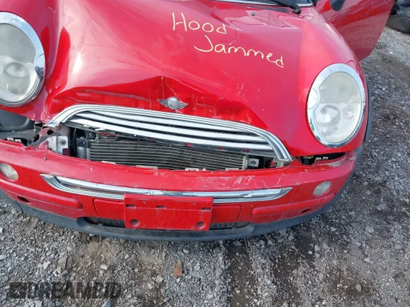 ✅ 2004 MINI Hardtop • VIN: WMWRC33454TC54385 • Лот: 43238593. Опубликован ранее на IAAI с пробегом 138 101 миль. Бесплатный доступ к архиву аукционных продаж из США и подробный отчёт об истории автомобиля на DreamBid. Изображение 6.