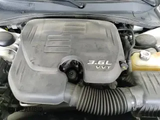 ✅ 2018 Chrysler 300 Limited • VIN: 2C3CCAKG9JH268728 • Lot: 91855605. Listed on Copart with 122,825 mi. Free auction sales archive from the USA and detailed vehicle history report at DreamBid. Image 13.