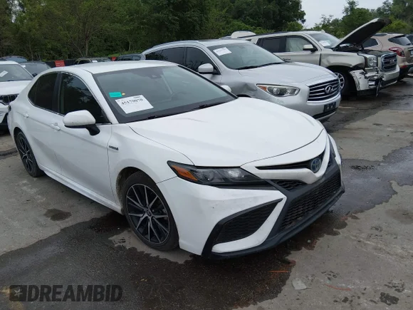 ✅ 2021 Toyota Camry Hybrid SE • VIN: 4T1G31AK3MU021754 • Лот: 45179070. Опубліковано раніше на IAAI з пробігом 164 368 миль. Безкоштовний доступ до архіву аукціонних продажів зі США та докладний звіт про історію автомобіля на DreamBid. Зображення 1.