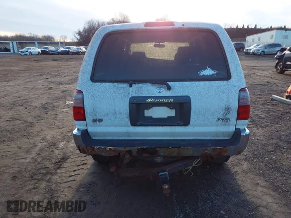✅ 1998 Toyota 4Runner SR5 • VIN: JT3HN86R7W0170877 • Lot: 44133761. Wystawiony na IAAI z przebiegiem 215 609 mil. Bezpłatny archiwum sprzedaży aukcyjnych z USA i szczegółowy raport historii pojazdu na DreamBid. Zdjęcie 6.