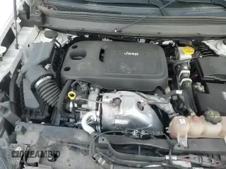 ✅ 2019 Jeep Cherokee Latitude Plus • VIN: 1C4PJLLN7KD376811 • Lot: 71812785. Listed on Copart with 100,667 mi. Free auction sales archive from the USA and detailed vehicle history report at DreamBid. Image 15.