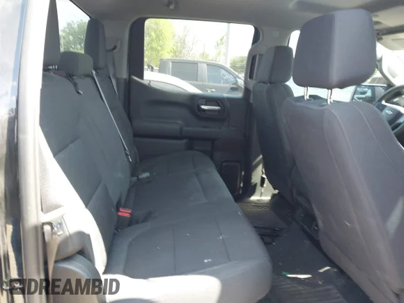 ✅ 2022 Chevrolet Silverado 1500 Custom • VIN: 3GCPWBEK6NG182549 • Lot: 44710418. Wystawiony na IAAI z przebiegiem 104 038 mil. Bezpłatny archiwum sprzedaży aukcyjnych z USA i szczegółowy raport historii pojazdu na DreamBid. Zdjęcie 8.