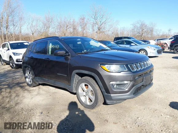 ✅ 2019 Jeep Compass Altitude • VIN: 3C4NJCBB4KT855034 • Lot: 44545053. Wystawiony na IAAI z przebiegiem 111 527 mil. Bezpłatny archiwum sprzedaży aukcyjnych z USA i szczegółowy raport historii pojazdu na DreamBid. Zdjęcie 1.