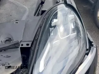 ✅ 2016 Porsche Cayenne • VIN: WP1AA2A26GKA13040 • Lot: 52623935. Wystawiony na Copart z przebiegiem 87 594 mil. Bezpłatny archiwum sprzedaży aukcyjnych z USA i szczegółowy raport historii pojazdu na DreamBid. Zdjęcie 11.