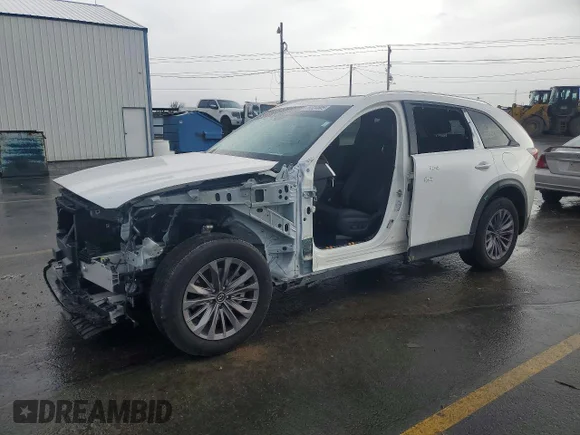 ✅ 2025 Mazda CX-90 Preferred • VIN: JM3KKBHD3S1220307 • Lot: 76824685. Wystawiony na Copart z przebiegiem 20 723 mil. Bezpłatny archiwum sprzedaży aukcyjnych z USA i szczegółowy raport historii pojazdu na DreamBid. Zdjęcie 1.