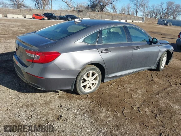 ✅ 2019 Honda Accord LX • VIN: 1HGCV1F14KA027883 • Lot: 44025160. Wystawiony na IAAI z przebiegiem 187 864 mil. Bezpłatny archiwum sprzedaży aukcyjnych z USA i szczegółowy raport historii pojazdu na DreamBid. Zdjęcie 4.