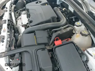 ✅ 2024 Chevrolet Malibu LT • VIN: 1G1ZD5ST4RF215674 • Lot: 43260111. Wystawiony na IAAI z przebiegiem 26 416 mil. Bezpłatny archiwum sprzedaży aukcyjnych z USA i szczegółowy raport historii pojazdu na DreamBid. Zdjęcie 19.