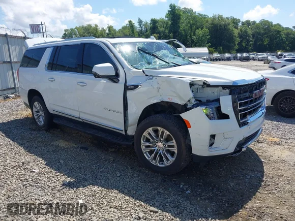 ✅ 2021 GMC Yukon XL SLT • VIN: 1GKS1GKDXMR382106 • Lot: 42555862. Wystawiony na IAAI z przebiegiem 112 799 mil. Bezpłatny archiwum sprzedaży aukcyjnych z USA i szczegółowy raport historii pojazdu na DreamBid. Zdjęcie 1.