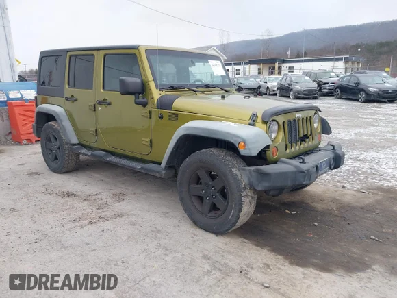 ✅ 2010 Jeep Wrangler Unlimited Sport • VIN: 1J4BA3H1XAL202021 • Lot: 44168711. Wystawiony na IAAI z przebiegiem 198 261 mil. Bezpłatny archiwum sprzedaży aukcyjnych z USA i szczegółowy raport historii pojazdu na DreamBid. Zdjęcie 1.