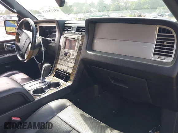 ✅ 2010 Lincoln Navigator • VIN: 5LMJJ2J59AEJ01672 • Лот: 43178038. Опубликован ранее на IAAI с пробегом 114 150 миль. Бесплатный доступ к архиву аукционных продаж из США и подробный отчёт об истории автомобиля на DreamBid. Изображение 5.