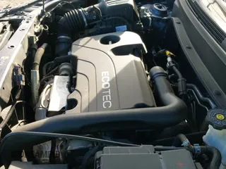 ✅ 2018 Chevrolet Equinox LS • VIN: 3GNAXHEV8JL348904 • Lot: 43394443. Listed on IAAI with 140,937 mi. Free auction sales archive from the USA and detailed vehicle history report at DreamBid. Image 19.