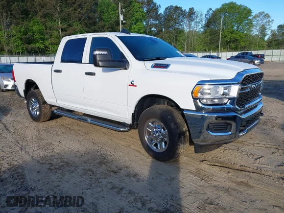 ✅ 2024 Ram 2500 Tradesman • VIN: 3C6UR5CL5RG278063 • Лот: 44754277. Опубліковано раніше на IAAI з пробігом 16 799 миль. Безкоштовний доступ до архіву аукціонних продажів зі США та докладний звіт про історію автомобіля на DreamBid. Зображення 1.