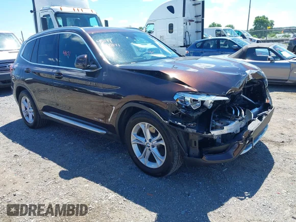 ✅ 2018 BMW X3 xDrive30i • VIN: 5UXTR9C55JLC77825 • Lot: 45444871. Wystawiony na IAAI z przebiegiem 85 008 mil. Bezpłatny archiwum sprzedaży aukcyjnych z USA i szczegółowy raport historii pojazdu na DreamBid. Zdjęcie 1.