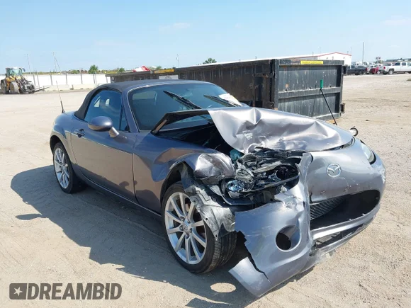 ✅ 2006 Mazda MX-5 Miata Grand Touring • VIN: JM1NC25F760117556 • Лот: 43078154. Опубліковано раніше на IAAI з пробігом Не вказано. Безкоштовний доступ до архіву аукціонних продажів зі США та докладний звіт про історію автомобіля на DreamBid. Зображення 1.