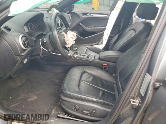 ✅ 2018 Audi A3 Premium Plus • VIN: WAUJ8GFF2J1072019 • Lot: 98340645. Wystawiony na Copart z przebiegiem 99 442 mil. Bezpłatny archiwum sprzedaży aukcyjnych z USA i szczegółowy raport historii pojazdu na DreamBid. Zdjęcie 7.