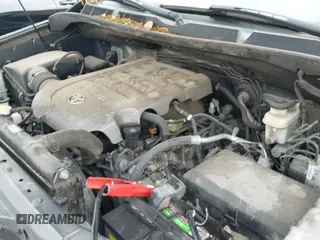 ✅ 2010 Toyota Tundra Limited • VIN: 5TFHW5F19AX135842 • Lot: 42110599. Listed on IAAI with 209,835 mi. Free auction sales archive from the USA and detailed vehicle history report at DreamBid. Image 21.