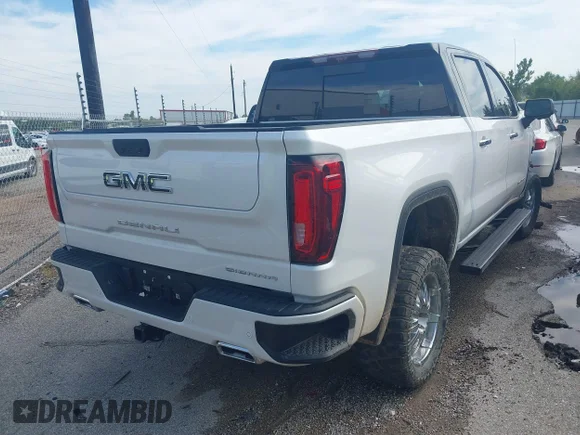 ✅ 2025 GMC Sierra 1500 Denali • VIN: 3GTUUGED5SG260080 • Lot: 42778198. Wystawiony na IAAI z przebiegiem 2 731 mil. Bezpłatny archiwum sprzedaży aukcyjnych z USA i szczegółowy raport historii pojazdu na DreamBid. Zdjęcie 4.