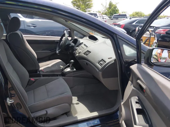 ✅ 2010 Honda Civic DX-VP • VIN: 2HGFA1F31AH569467 • Lot: 45297461. Wystawiony na IAAI z przebiegiem 138 677 mil. Bezpłatny archiwum sprzedaży aukcyjnych z USA i szczegółowy raport historii pojazdu na DreamBid. Zdjęcie 5.