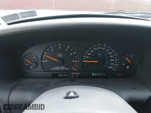 ✅ 2000 Plymouth Grand Voyager • VIN: 2P4GP44R7YR591838 • Lot: 45363110. Wystawiony na IAAI z przebiegiem 26 730 mil. Bezpłatny archiwum sprzedaży aukcyjnych z USA i szczegółowy raport historii pojazdu na DreamBid. Zdjęcie 7.