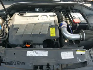 ✅ 2013 Volkswagen Golf TDI w/Sunroof & Nav • VIN: WVWNM7AJ1DW031965 • Lot: 41805349. Wystawiony na IAAI z przebiegiem 184 738 mil. Bezpłatny archiwum sprzedaży aukcyjnych z USA i szczegółowy raport historii pojazdu na DreamBid. Zdjęcie 19.