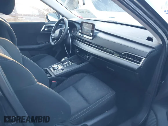 ✅ 2022 Mitsubishi Outlander ES • VIN: JA4J4TA82NZ013635 • Lot: 43921041. Wystawiony na IAAI z przebiegiem 69 123 mil. Bezpłatny archiwum sprzedaży aukcyjnych z USA i szczegółowy raport historii pojazdu na DreamBid. Zdjęcie 5.