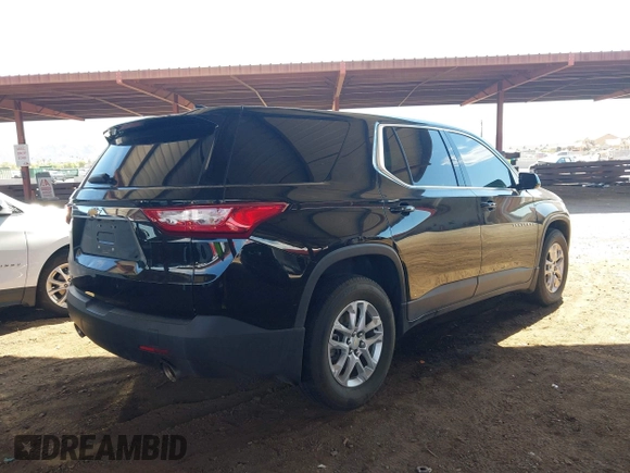 ✅ 2018 Chevrolet Traverse LS • VIN: 1GNERFKW2JJ213227 • Lot: 43283318. Wystawiony na IAAI z przebiegiem 157 432 mil. Bezpłatny archiwum sprzedaży aukcyjnych z USA i szczegółowy raport historii pojazdu na DreamBid. Zdjęcie 4.