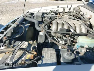 ✅ 1998 Toyota 4Runner Limited • VIN: JT3HN87RXW0188109 • Lot: 43668939. Listed on IAAI with 242,044 mi. Free auction sales archive from the USA and detailed vehicle history report at DreamBid. Image 12.