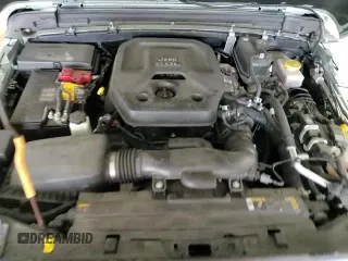 ✅ 2023 Jeep Wrangler Sahara • VIN: 1C4HJXEN0PW567006 • Lot: 67218185. Wystawiony na Copart z przebiegiem 50 040 mil. Bezpłatny archiwum sprzedaży aukcyjnych z USA i szczegółowy raport historii pojazdu na DreamBid. Zdjęcie 16.