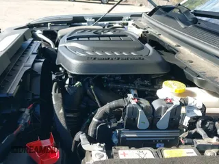 ✅ 2024 Jeep Wagoneer Series II • VIN: 1C4SJVBP6RS125907 • Лот: 40957548. Опубликован ранее на IAAI с пробегом 22 218 миль. Бесплатный доступ к архиву аукционных продаж из США и подробный отчёт об истории автомобиля на DreamBid. Изображение 19.