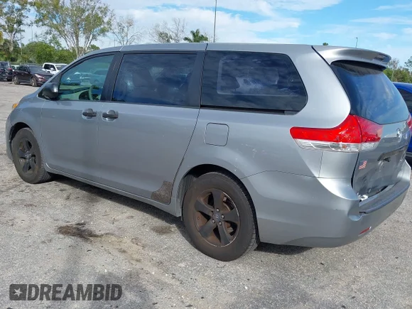 ✅ 2011 Toyota Sienna • VIN: 5TDKA3DCXBS008831 • Lot: 44054621. Listed on IAAI with 220,777 mi. Free auction sales archive from the USA and detailed vehicle history report at DreamBid. Image 3.