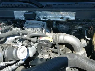 ✅ 2018 Chevrolet Silverado 2500HD High Country • VIN: 1GC1KXEY2JF276409 • Lot: 43179213. Wystawiony na IAAI z przebiegiem 122 005 mil. Bezpłatny archiwum sprzedaży aukcyjnych z USA i szczegółowy raport historii pojazdu na DreamBid. Zdjęcie 20.