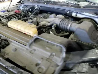 ✅ 2018 Ford F-150 XL • VIN: 1FTEX1CB2JKF05998 • Lot: 87400235. Wystawiony na Copart z przebiegiem 81 750 mil. Bezpłatny archiwum sprzedaży aukcyjnych z USA i szczegółowy raport historii pojazdu na DreamBid. Zdjęcie 13.