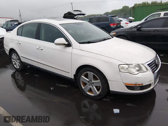 ✅ 2009 Volkswagen Passat Komfort • VIN: WVWJK73CX9P053242 • Lot: 45075646. Wystawiony na IAAI z przebiegiem 92 355 mil. Bezpłatny archiwum sprzedaży aukcyjnych z USA i szczegółowy raport historii pojazdu na DreamBid. Zdjęcie 1.