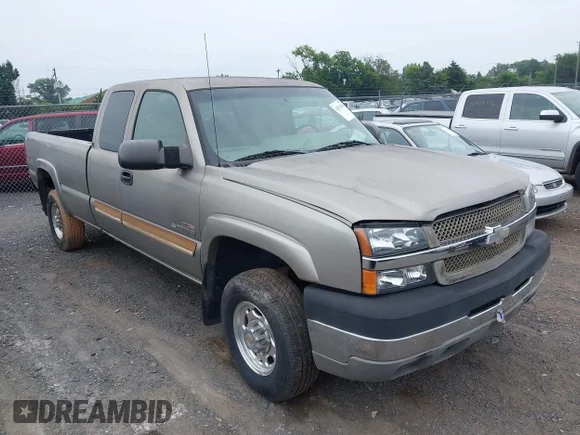 ✅ 2003 Chevrolet Silverado 2500HD LT • VIN: 1GCHK29133E278810 • Lot: 42913003. Wystawiony na IAAI z przebiegiem 94 364 mil. Bezpłatny archiwum sprzedaży aukcyjnych z USA i szczegółowy raport historii pojazdu na DreamBid. Zdjęcie 1.