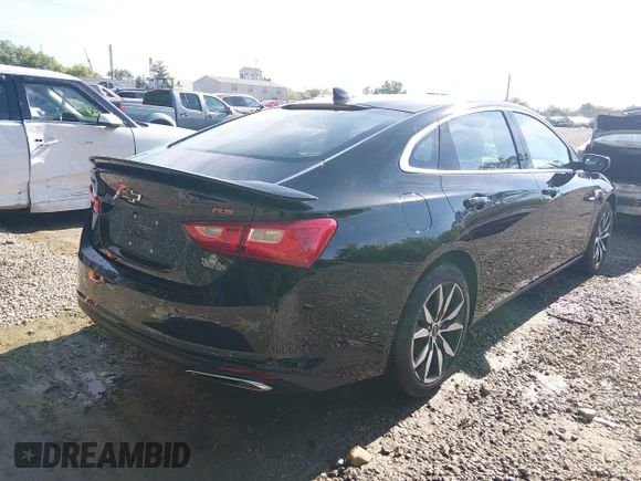 ✅ 2023 Chevrolet Malibu RS • VIN: 1G1ZG5ST7PF250116 • Lot: 45406884. Wystawiony na IAAI z przebiegiem 27 986 mil. Bezpłatny archiwum sprzedaży aukcyjnych z USA i szczegółowy raport historii pojazdu na DreamBid. Zdjęcie 4.