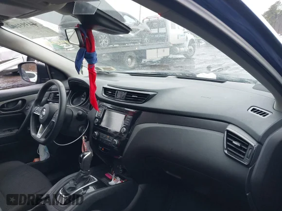 ✅ 2020 Nissan Rogue S • VIN: JN1BJ1CW2LW370818 • Lot: 44393104. Wystawiony na IAAI z przebiegiem 69 192 mil. Bezpłatny archiwum sprzedaży aukcyjnych z USA i szczegółowy raport historii pojazdu na DreamBid. Zdjęcie 5.