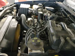 ✅ 2005 Mercury Mountaineer • VIN: 4M2ZU86E75ZJ27953 • Лот: 41507206. Опубликован ранее на IAAI с пробегом 185 291 миль. Бесплатный доступ к архиву аукционных продаж из США и подробный отчёт об истории автомобиля на DreamBid. Изображение 19.