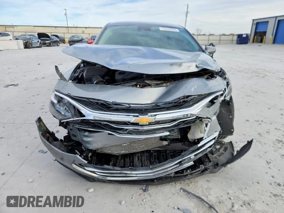 ✅ 2024 Chevrolet Malibu LS • VIN: 1G1ZB5ST0RF239671 • Lot: 72449895. Wystawiony na Copart z przebiegiem 15 975 mil. Bezpłatny archiwum sprzedaży aukcyjnych z USA i szczegółowy raport historii pojazdu na DreamBid. Zdjęcie 5.