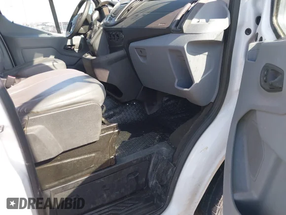✅ 2019 Ford Transit Passenger XL • VIN: 1FBZX2ZM8KKA75772 • Лот: 41990148. Опубліковано раніше на IAAI з пробігом 101 809 миль. Безкоштовний доступ до архіву аукціонних продажів зі США та докладний звіт про історію автомобіля на DreamBid. Зображення 5.