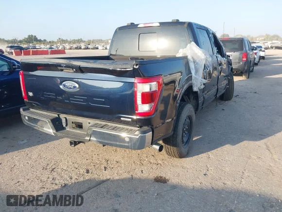✅ 2021 Ford F-150 XL • VIN: 1FTEW1C84MKE87869 • Lot: 43504605. Wystawiony na IAAI z przebiegiem 83 433 mil. Bezpłatny archiwum sprzedaży aukcyjnych z USA i szczegółowy raport historii pojazdu na DreamBid. Zdjęcie 4.