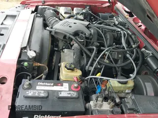 ✅ 2002 Ford Explorer Sport Trac Value • VIN: 1FMZU67E52UC47957 • Лот: 43387226. Опубликован ранее на IAAI с пробегом 170 250 миль. Бесплатный доступ к архиву аукционных продаж из США и подробный отчёт об истории автомобиля на DreamBid. Изображение 19.