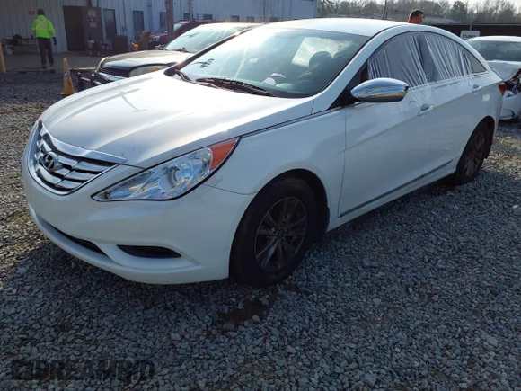 ✅ 2013 Hyundai Sonata GLS • VIN: 5NPEB4AC6DH627813 • Lot: 44113967. Wystawiony na IAAI z przebiegiem Nie podano. Bezpłatny archiwum sprzedaży aukcyjnych z USA i szczegółowy raport historii pojazdu na DreamBid. Zdjęcie 2.