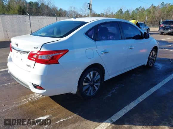 ✅ 2019 Nissan Sentra S • VIN: 3N1AB7AP5KY435398 • Lot: 44139751. Wystawiony na IAAI z przebiegiem 140 766 mil. Bezpłatny archiwum sprzedaży aukcyjnych z USA i szczegółowy raport historii pojazdu na DreamBid. Zdjęcie 4.